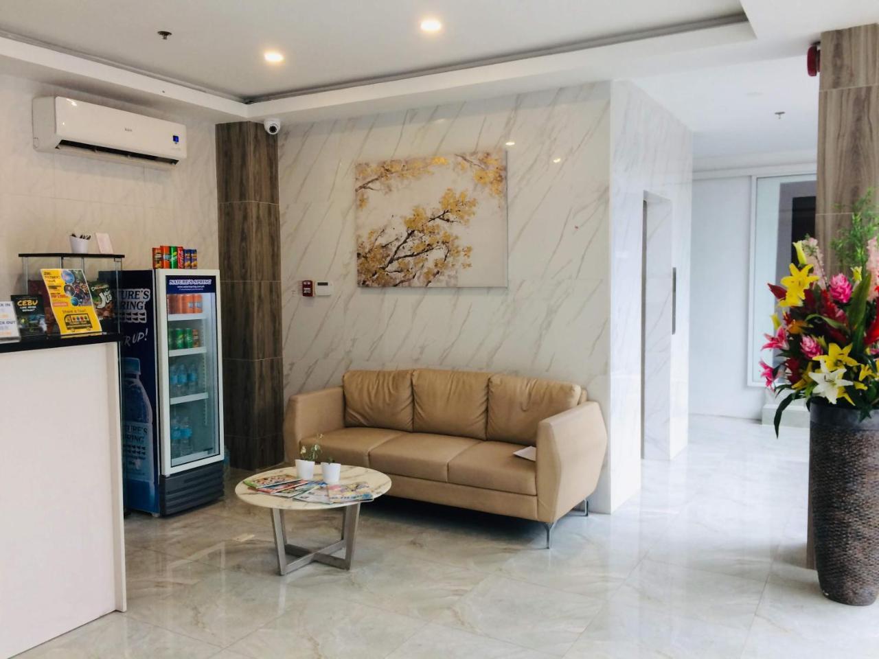 Rublin Hotel Cebu Buitenkant foto